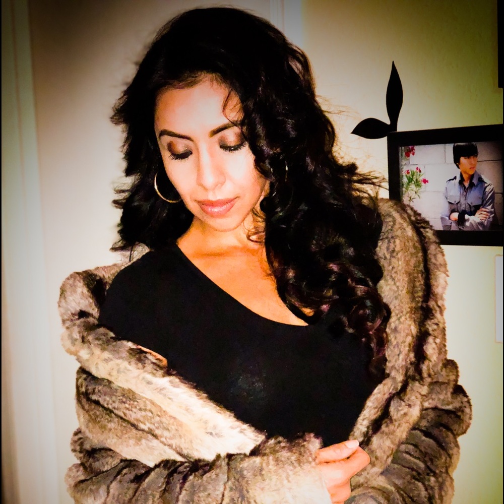 Meet your Posher, Gabriela